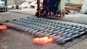 > </div>
<div class=